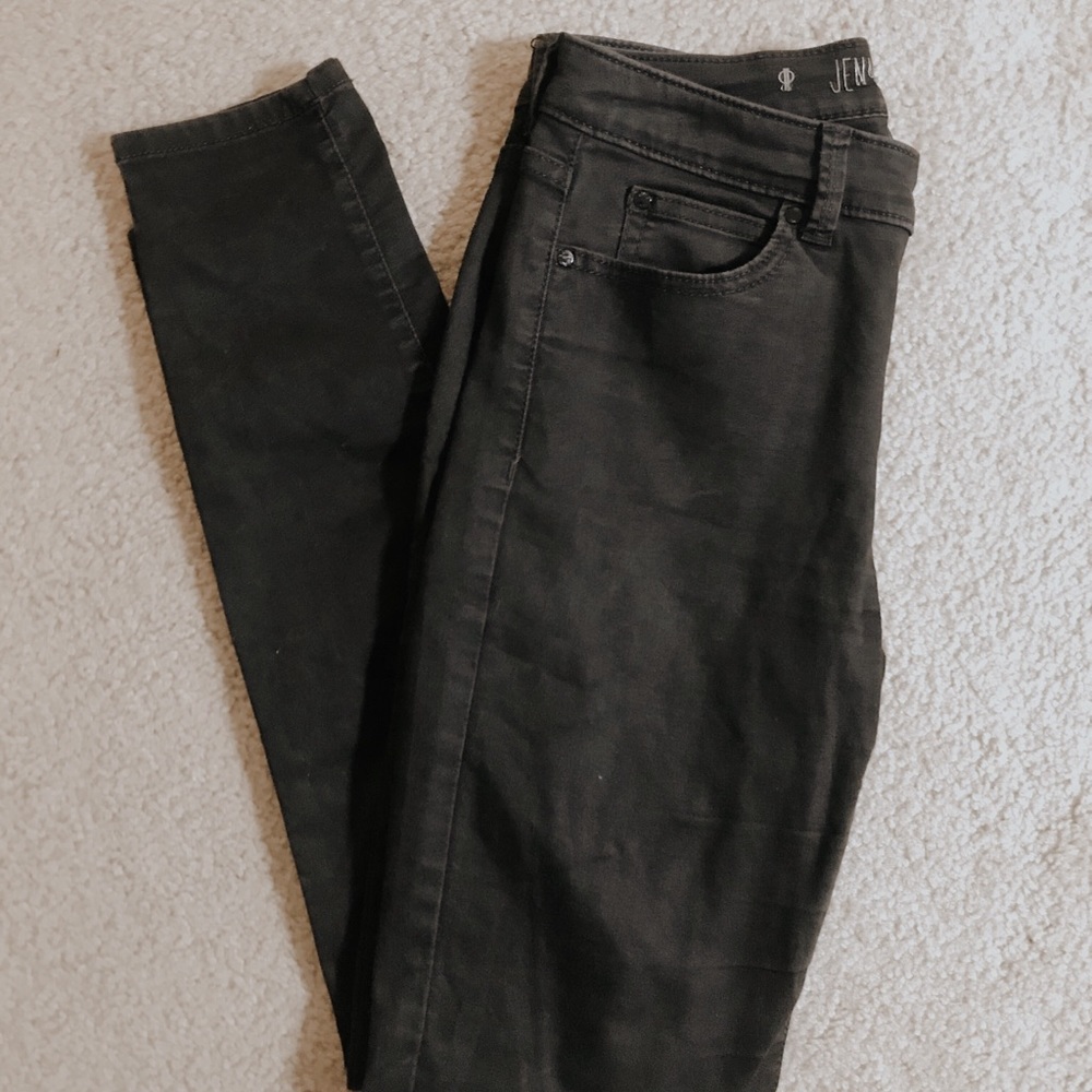JENNIFER LOPEZ BLACK SKINNY JEANS